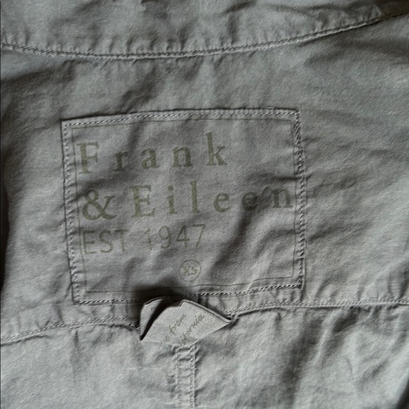 Frank & Eileen Relaxed Button-Up Shirt - Picture 4 of 5